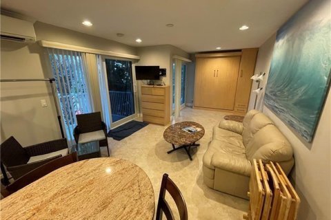 Condominio en alquiler en Lauderdale-by-the-Sea, Florida, 1 habitación, 36.23 m2 № 2187471 - foto 10