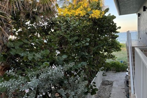 Condominio en alquiler en Lauderdale-by-the-Sea, Florida, 1 habitación, 36.23 m2 № 2187471 - foto 14