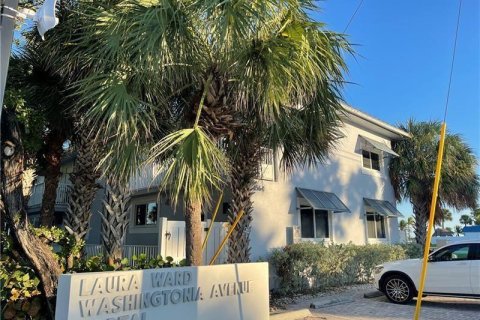 Condominio en alquiler en Lauderdale-by-the-Sea, Florida, 1 habitación, 36.23 m2 № 2187471 - foto 18