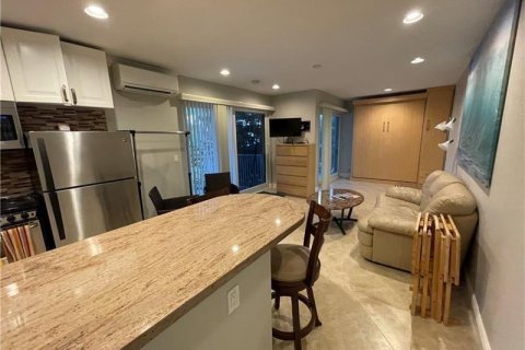 Condominio en alquiler en Lauderdale-by-the-Sea, Florida, 1 habitación, 36.23 m2 № 2187471 - foto 17
