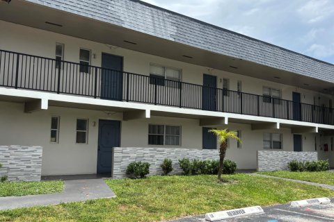 Condominio en venta en Tamarac, Florida, 1 dormitorio, 69.68 m2 № 2085030 - foto 22