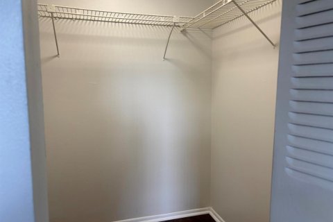 Condominio en venta en Tamarac, Florida, 1 dormitorio, 69.68 m2 № 2085030 - foto 10