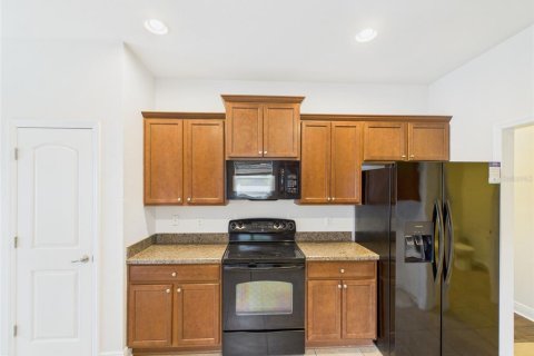 House in Wimauma, Florida 4 bedrooms, 219.25 sq.m. № 1903626 - photo 13