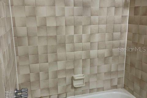 Appartement à louer à Tampa, Floride: 2 chambres, 75.07 m2 № 1750884 - photo 17