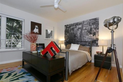 Apartamento en alquiler en Miami Beach, Florida, 2 dormitorios, 93.83 m2 № 2055481 - foto 18