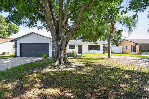 House in Melbourne, Florida 2 bedrooms, 113.81 sq.m. № 2100771