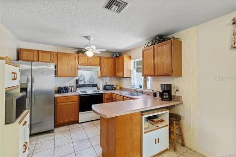 House in Crystal River, Florida 2 bedrooms, 113.81 sq.m. № 1637951 - photo 13