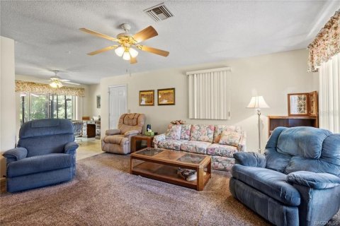 House in Crystal River, Florida 2 bedrooms, 113.81 sq.m. № 1637951 - photo 8