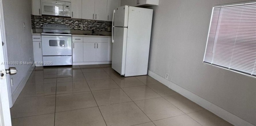 Appartement à Hollywood, Floride 1 chambre, 1017.09 m2 № 1836133