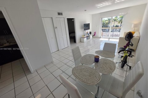 Copropriété à louer à Miami Beach, Floride: 1 chambre, 66.7 m2 № 2025848 - photo 20