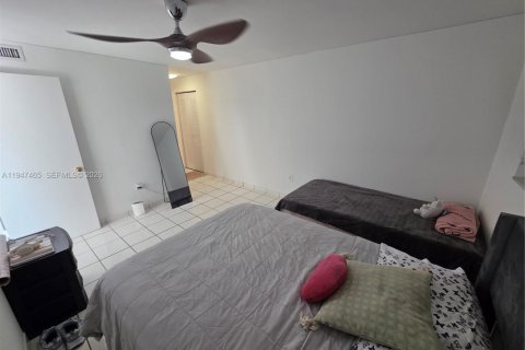 Copropriété à louer à Miami Beach, Floride: 1 chambre, 66.7 m2 № 2025848 - photo 29