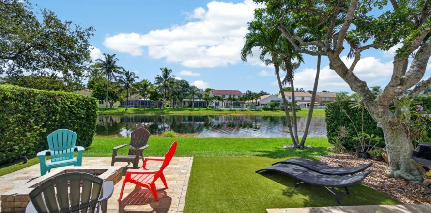 Villa ou maison à Weston, Floride 3 chambres, 175.86 m2 № 2177104