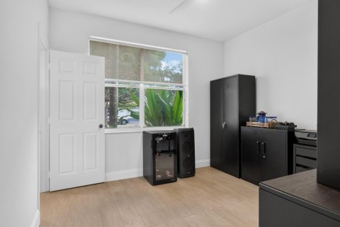 Villa ou maison à vendre à Weston, Floride: 3 chambres, 175.86 m2 № 2177104 - photo 17