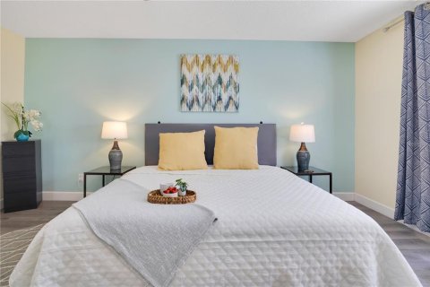 Casa en venta en Kissimmee, Florida, 5 dormitorios, 212.84 m2 № 1538538 - foto 25