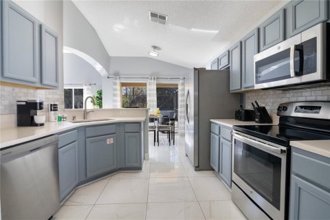 Casa en venta en Kissimmee, Florida, 5 dormitorios, 212.84 m2 № 1538538 - foto 5