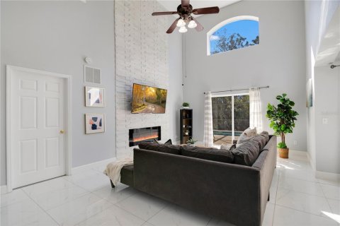 Casa en venta en Kissimmee, Florida, 5 dormitorios, 212.84 m2 № 1538538 - foto 11