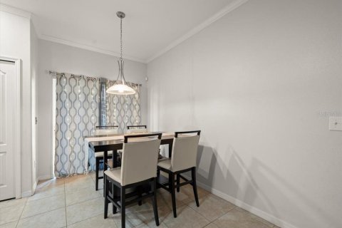 Adosado en venta en Brandon, Florida, 3 dormitorios, 155.15 m2 № 1908527 - foto 9
