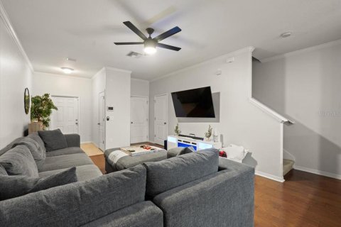 Adosado en venta en Brandon, Florida, 3 dormitorios, 155.15 m2 № 1908527 - foto 5