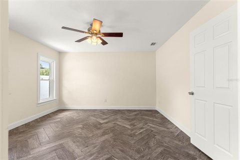 House in Ocala, Florida 3 bedrooms, 185.9 sq.m. № 1839057 - photo 17