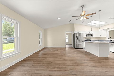 House in Ocala, Florida 3 bedrooms, 185.9 sq.m. № 1839057 - photo 8