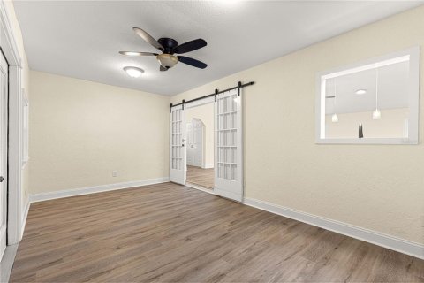 House in Ocala, Florida 3 bedrooms, 185.9 sq.m. № 1839057 - photo 10