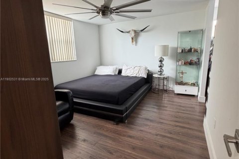 Купить кондоминиум в Норт-Майами-Бич, Флорида 3 спальни, 100.8м2, № 1957242 - фото 13