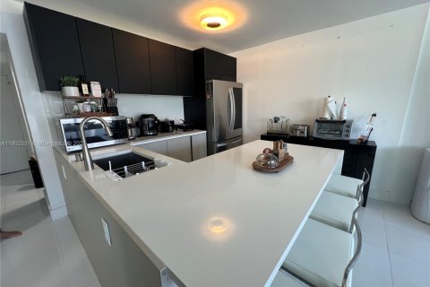 Купить кондоминиум в Норт-Майами-Бич, Флорида 3 спальни, 100.8м2, № 1957242 - фото 7