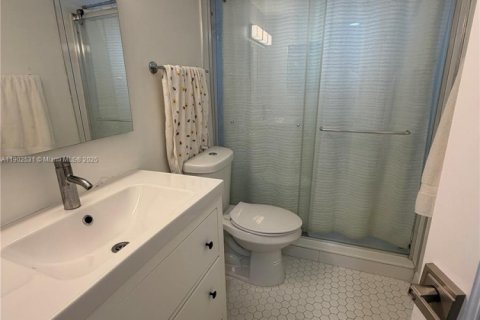 Купить кондоминиум в Норт-Майами-Бич, Флорида 3 спальни, 100.8м2, № 1957242 - фото 20