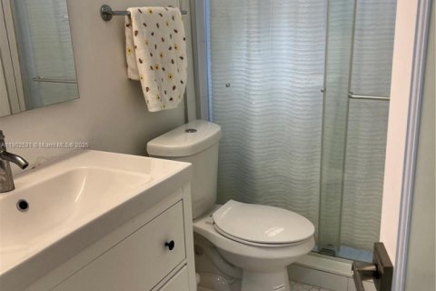 Купить кондоминиум в Норт-Майами-Бич, Флорида 3 спальни, 100.8м2, № 1957242 - фото 22