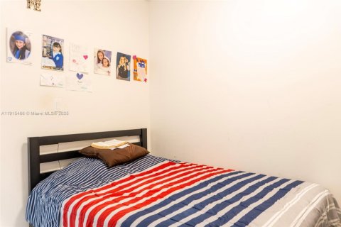 Condo in Miami Gardens, Florida, 1 bedroom  № 1971608 - photo 14