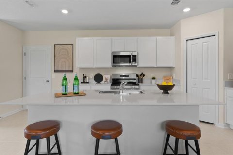 Casa en venta en Eustis, Florida, 4 dormitorios, 174.1 m2 № 2385656 - foto 4