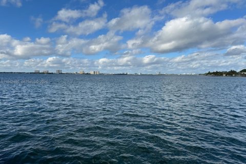 Copropriété à louer à North Bay Village, Floride: 1 chambre, 87.33 m2 № 1999575 - photo 24