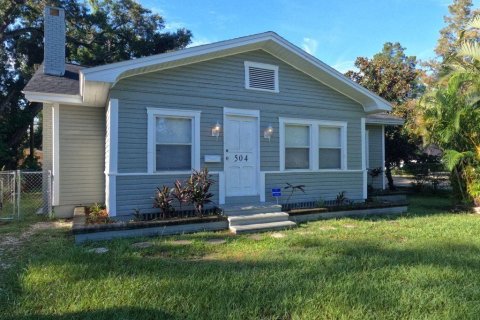 House in Bradenton, Florida 2 bedrooms, 118.17 sq.m. № 2370749