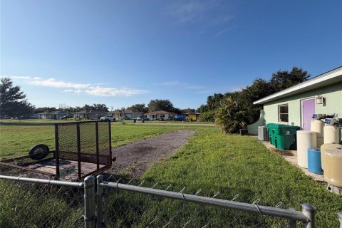 Villa ou maison à vendre à Punta Gorda, Floride: 2 chambres, 127.28 m2 № 2313247 - photo 28