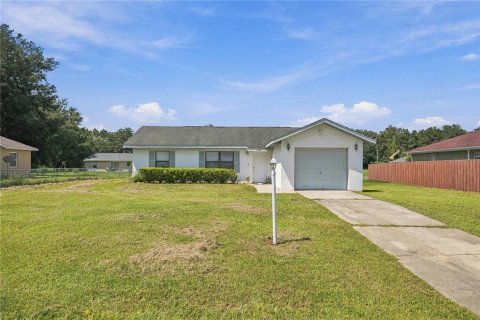 Casa en Ocala, Florida 3 dormitorios, 100.33 m2 № 2373993