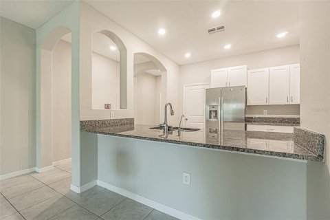 Townhouse in Ruskin, Florida 3 bedrooms, 166.85 sq.m. № 2203787 - photo 18