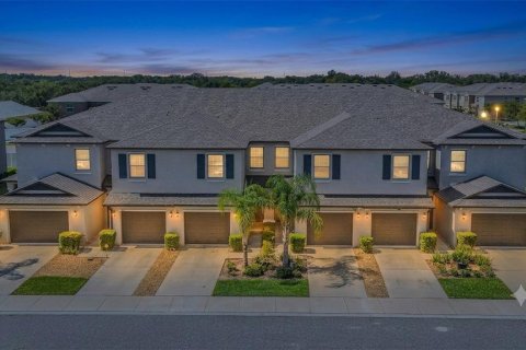 Townhouse in Ruskin, Florida 3 bedrooms, 166.85 sq.m. № 2203787