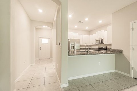 Townhouse in Ruskin, Florida 3 bedrooms, 166.85 sq.m. № 2203787 - photo 19