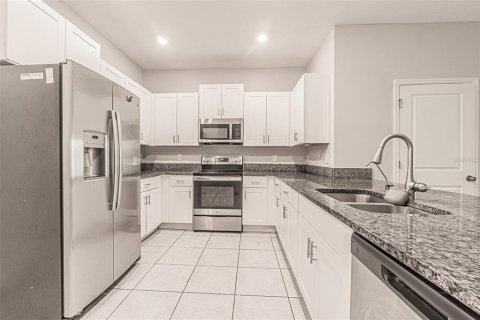 Townhouse in Ruskin, Florida 3 bedrooms, 166.85 sq.m. № 2203787 - photo 16