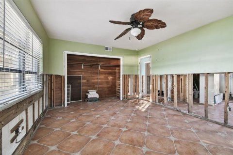 House in Clearwater, Florida 3 bedrooms, 178.84 sq.m. № 1554974 - photo 18