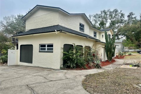House in Orlando, Florida 4 bedrooms, 347.83 sq.m. № 1543403 - photo 4