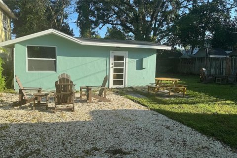 Commercial property in Clearwater, Florida 4 bedrooms, 132.2 sq.m. № 2101794 - photo 23