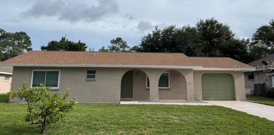 House in Palm Coast, Florida 2 bedrooms, 96.71 sq.m. № 2380960