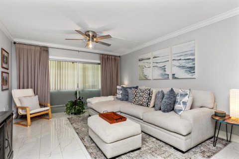 Copropriété à vendre à Boca Raton, Floride: 2 chambres, 88.72 m2 № 2193417 - photo 13