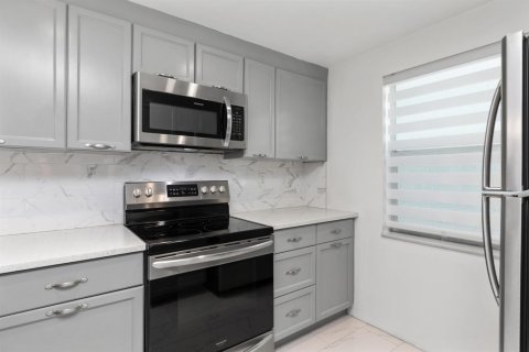 Copropriété à vendre à Boca Raton, Floride: 2 chambres, 88.72 m2 № 2193417 - photo 4