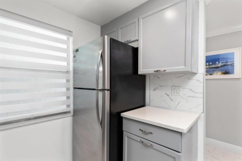 Copropriété à vendre à Boca Raton, Floride: 2 chambres, 88.72 m2 № 2193417 - photo 8