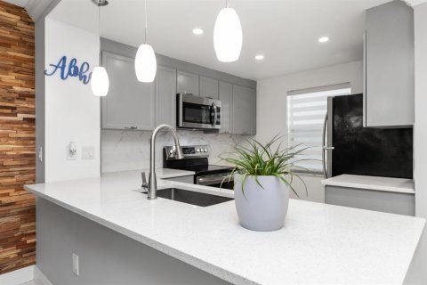 Copropriété à vendre à Boca Raton, Floride: 2 chambres, 88.72 m2 № 2193417 - photo 2