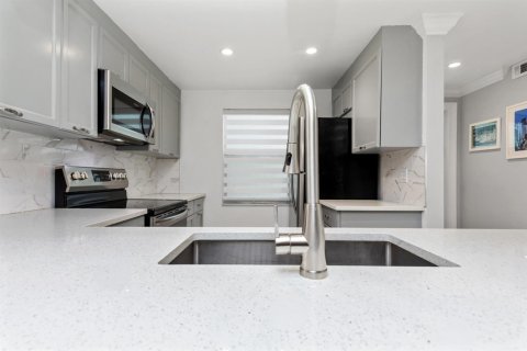 Copropriété à vendre à Boca Raton, Floride: 2 chambres, 88.72 m2 № 2193417 - photo 6