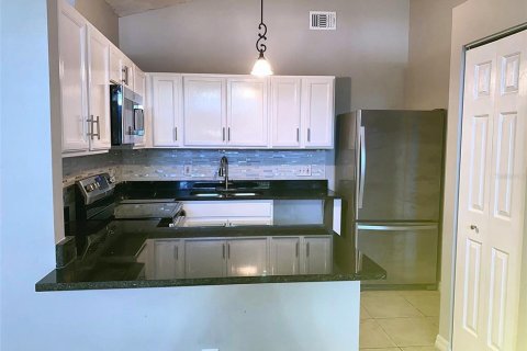 Villa ou maison à louer à Orlando, Floride: 3 chambres, 123.93 m2 № 2431908 - photo 5