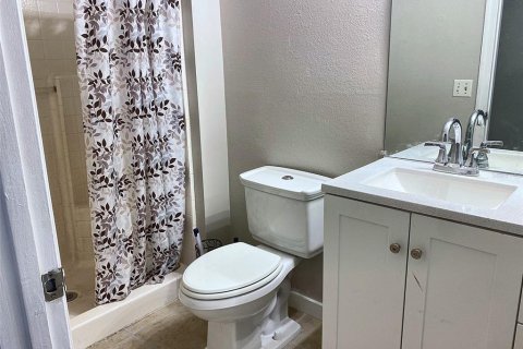 Villa ou maison à louer à Orlando, Floride: 3 chambres, 123.93 m2 № 2431908 - photo 8